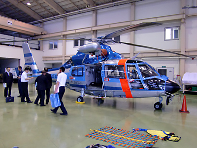 長野県警ヘリコプターやまびこの外観