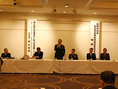 総合安全保障問題調査議員連盟会長として横山松本駐屯地司令を講師に招き、挨拶を行う。演題：「我が国の安全保障と陸上自衛隊について」